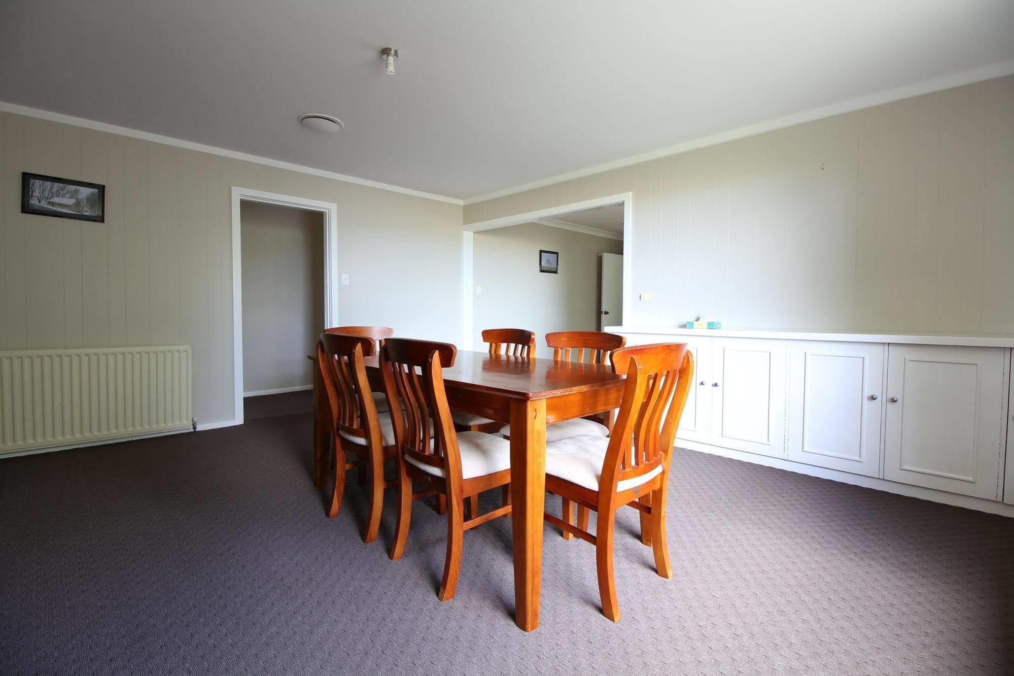 Snowy Mountains Resort And Function Centre Adaminaby Εξωτερικό φωτογραφία
