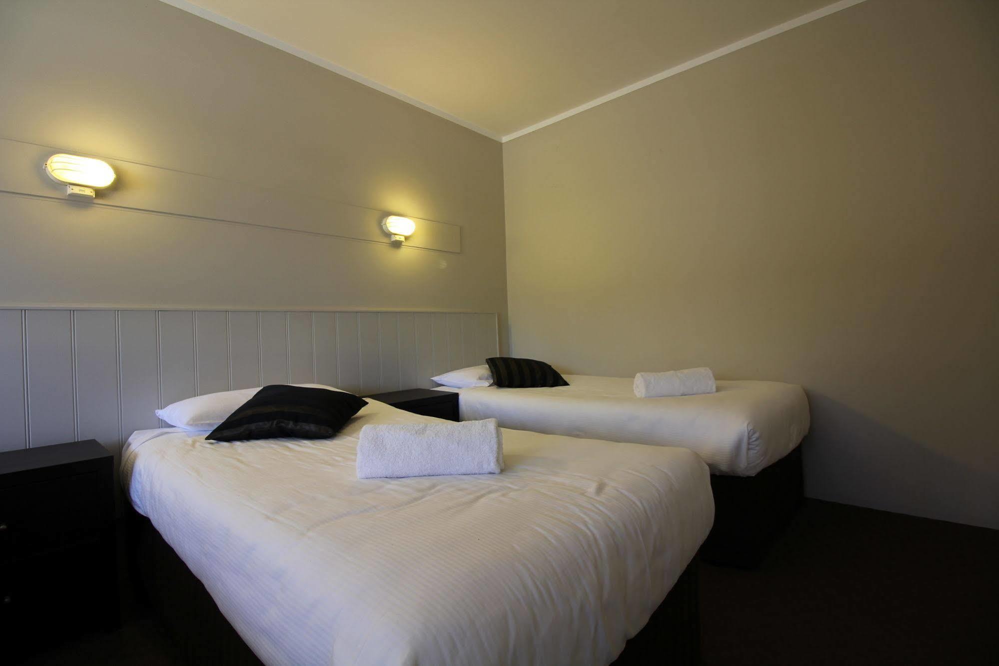 Snowy Mountains Resort And Function Centre Adaminaby Εξωτερικό φωτογραφία