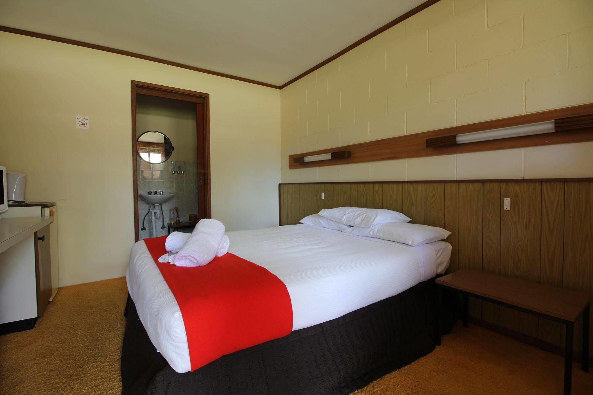 Snowy Mountains Resort And Function Centre Adaminaby Εξωτερικό φωτογραφία
